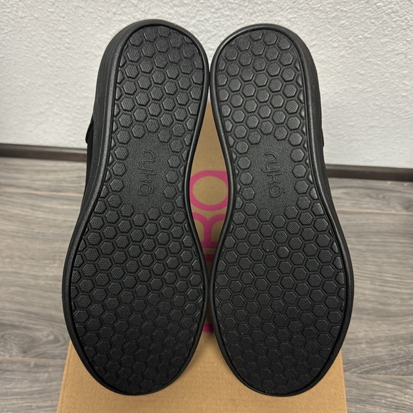 Ryka Noelle Women's Water-Repellent Boots - Picture 4 of 6